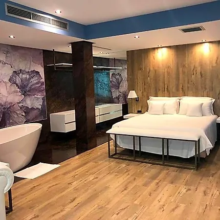 Palace מלון 4*