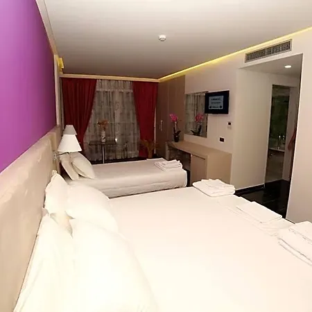 Palace 4* Vlorë